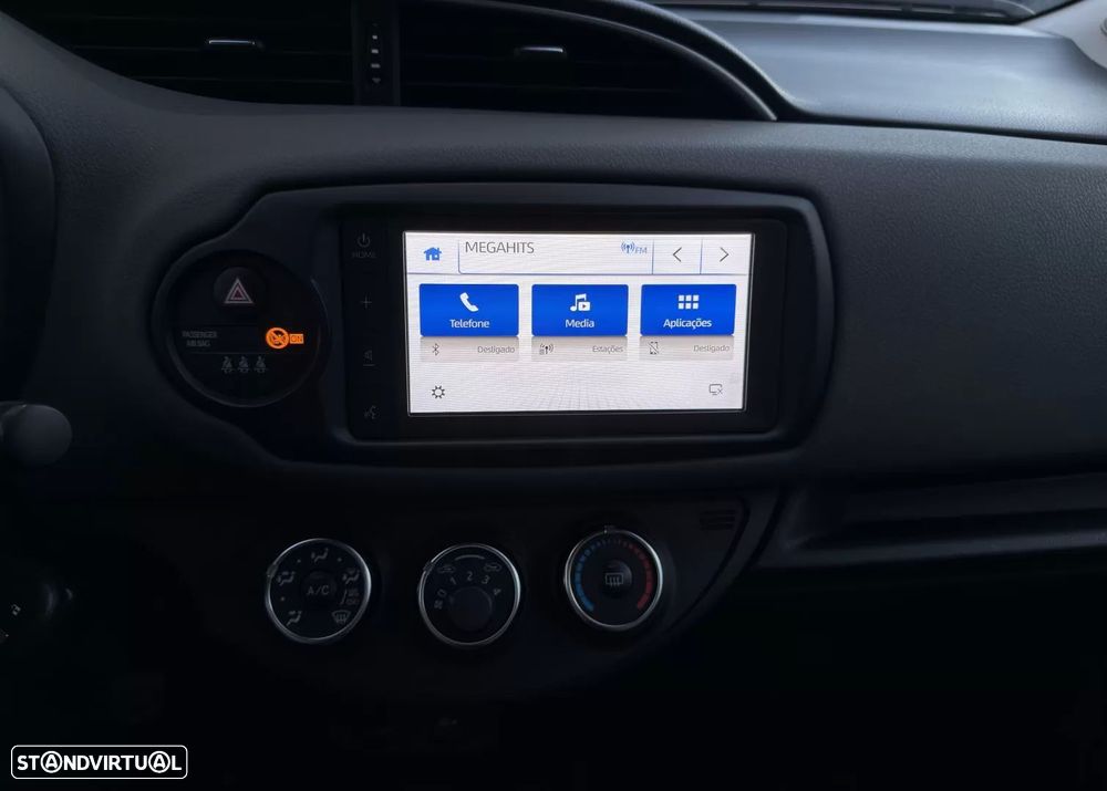 Toyota Yaris 1.0 VVT-i Exclusive - 17
