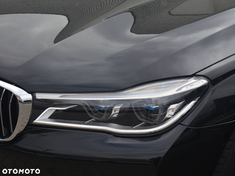 BMW Seria 7 740Le xDrive iPerformance - 13