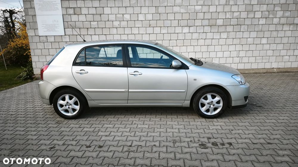 Toyota Corolla 1.4 D-4D Sol - 5