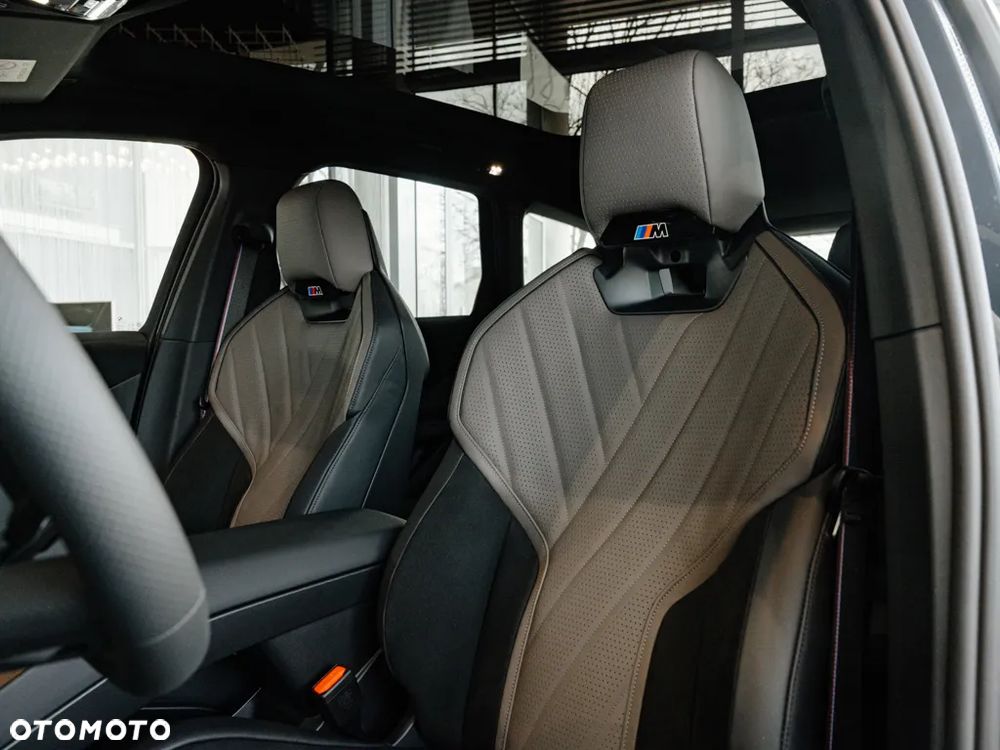 BMW iX3 - 10