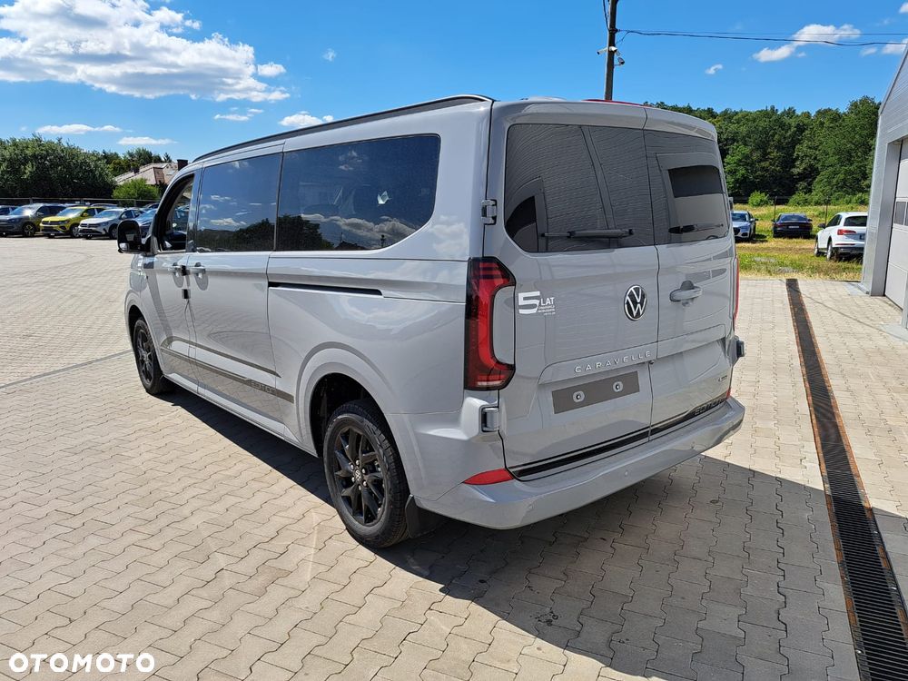 Volkswagen Caravelle - 9
