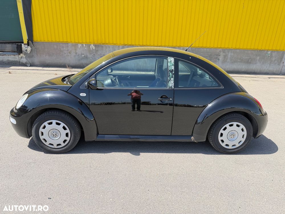 Volkswagen New Beetle - 3