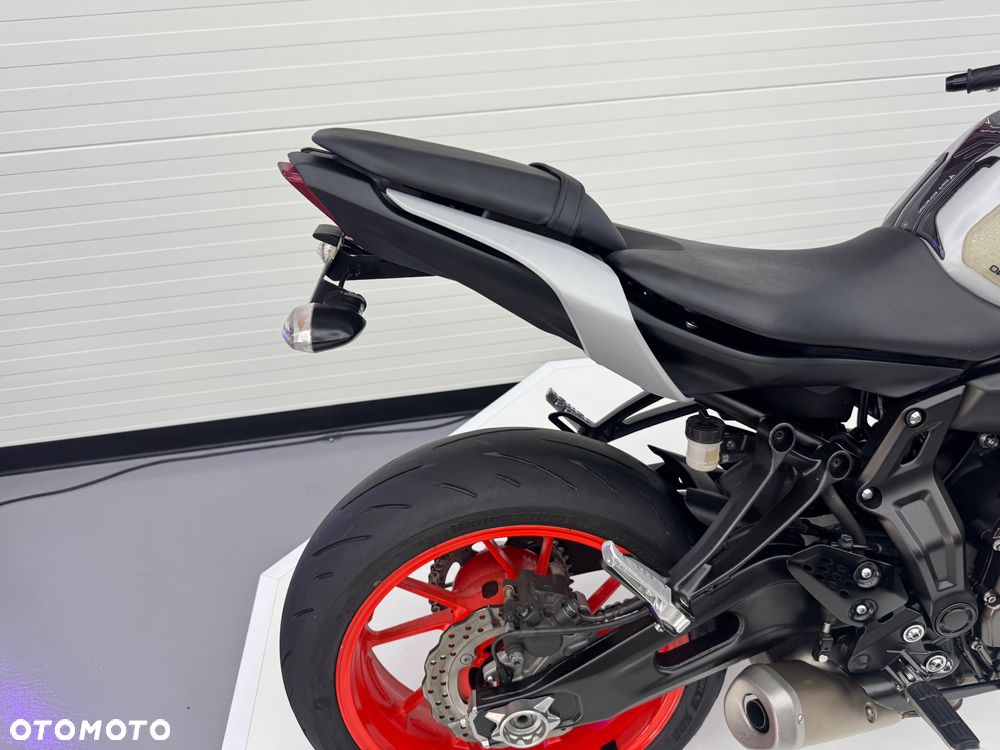 Yamaha MT - 17