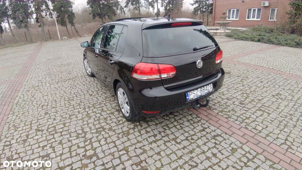 Volkswagen Golf 1.6 TDI BlueMotion Technology Comfortline - 24