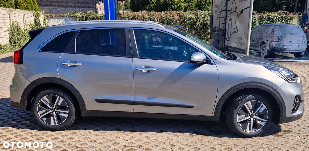 Kia Niro 1.6 GDI Hybrid L - 6