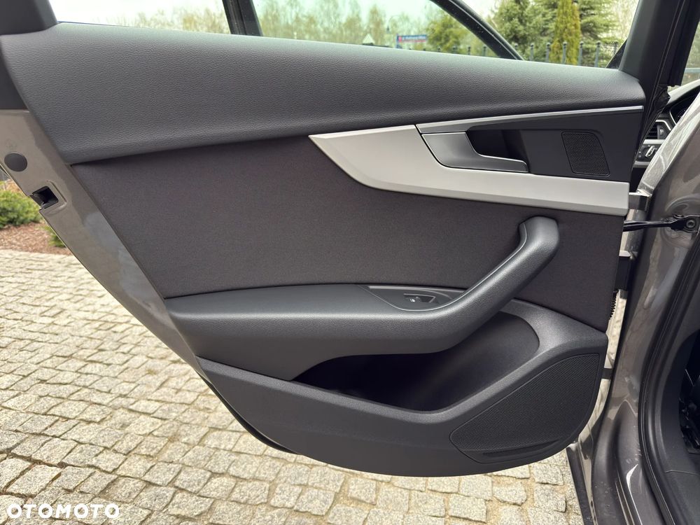 Audi A4 Avant 35 TFSI mHEV S tronic - 29