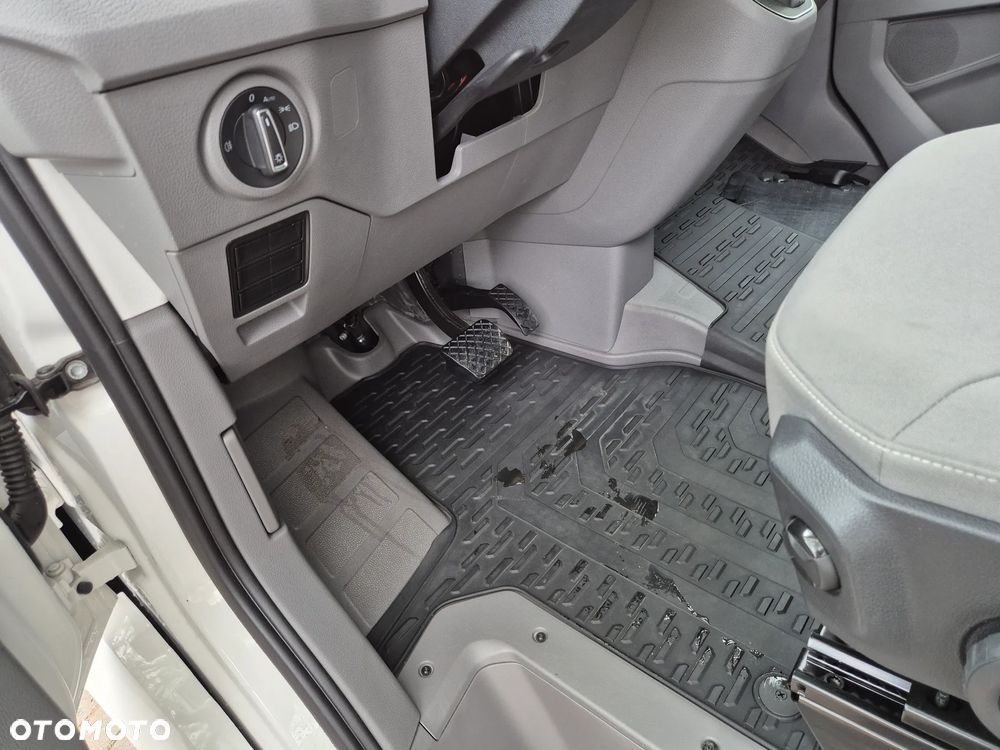 Volkswagen California - 18