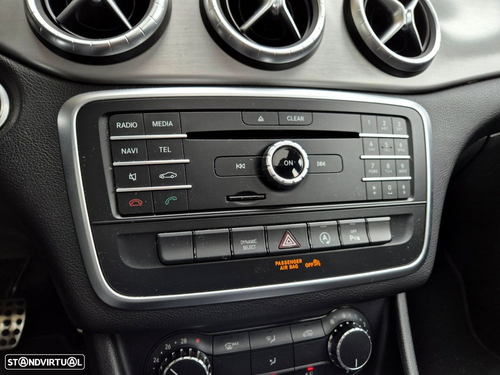 Mercedes-Benz CLA 200 d Shooting Brake AMG Line Aut. - 26