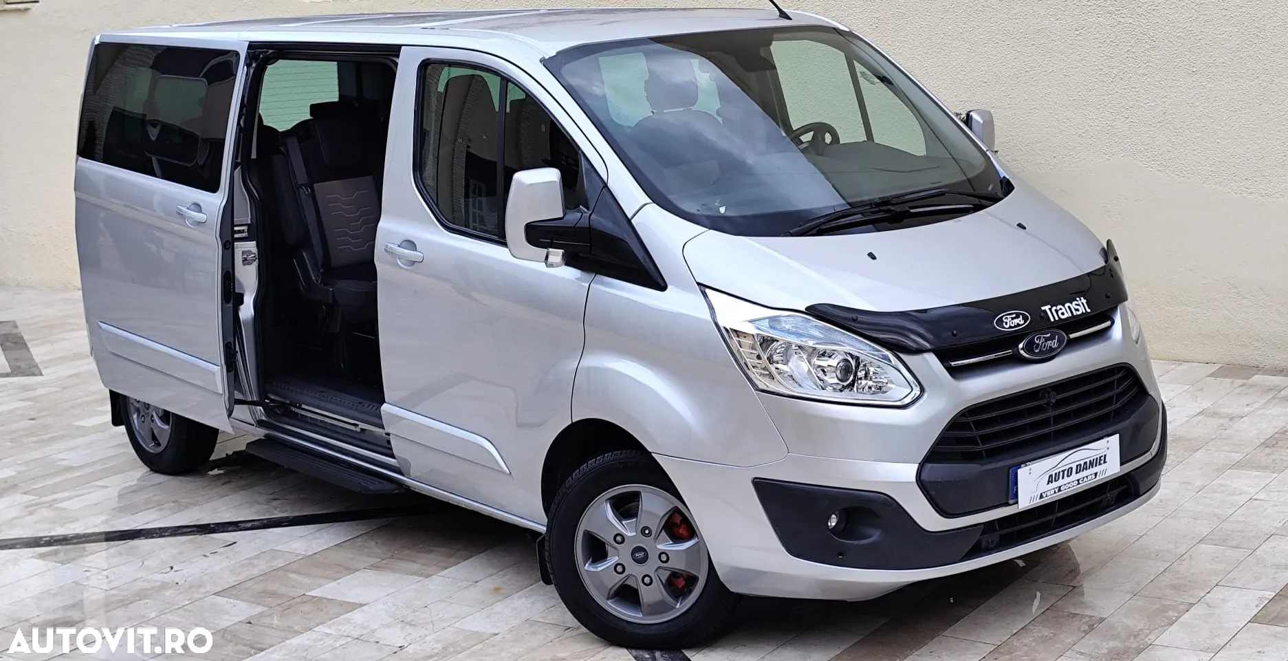 Ford Tourneo Custom - 2