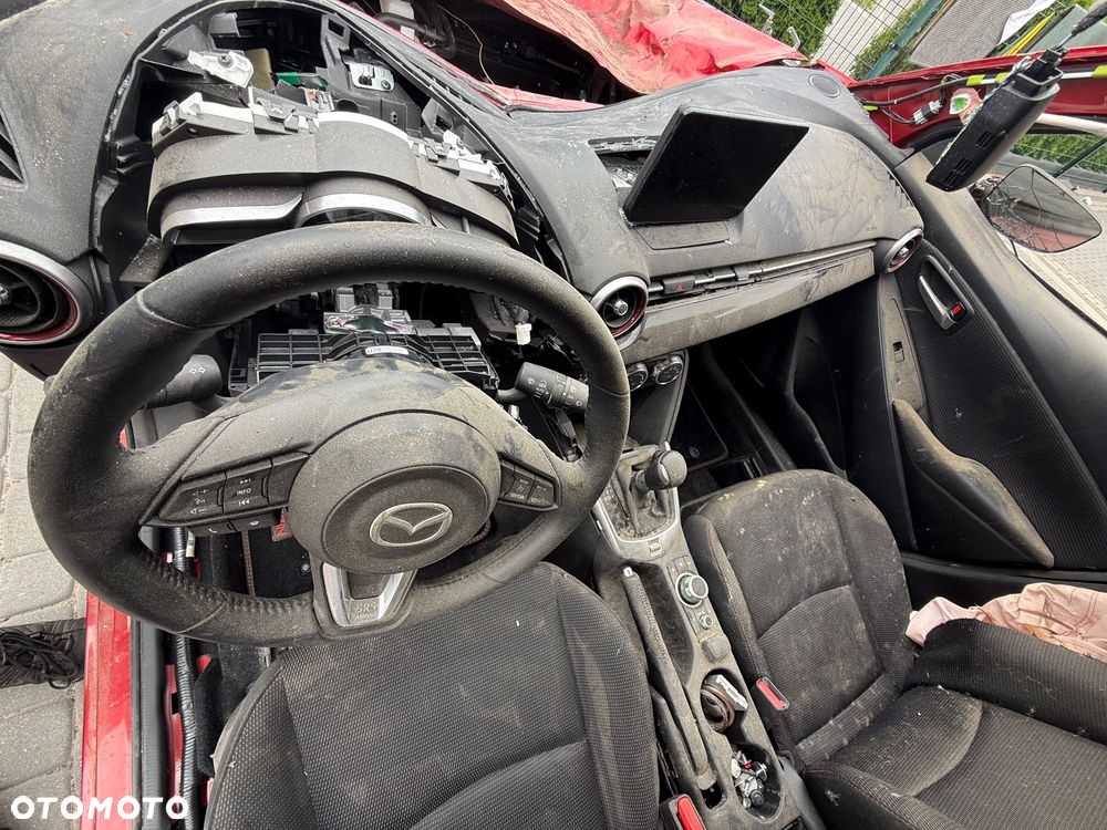 Mazda 2 - 6