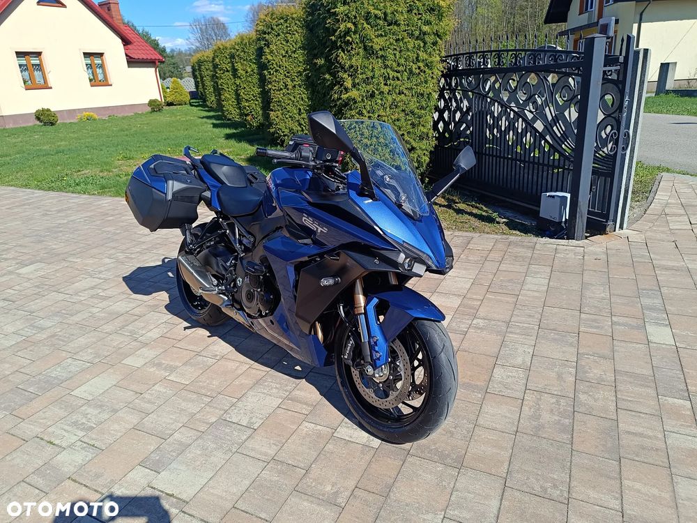 Suzuki GSX 1000 - 12