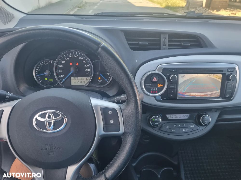 Toyota Yaris 1.5 VVT-i Comfort - 14