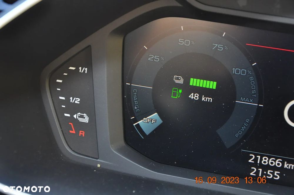 Audi Q3 ver-45-tfsi-e-s-line-s-tronic - 27