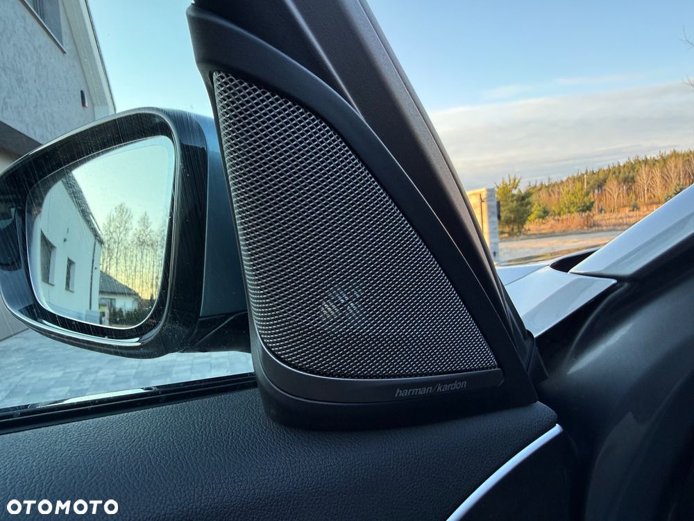 BMW Seria 5 520d M Sport - 13