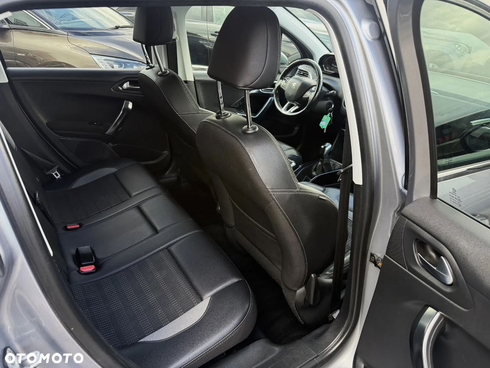 Peugeot 2008 1.6 BlueHDi Crossway - 11