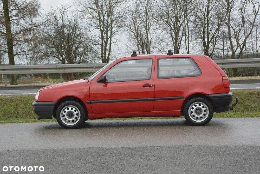Volkswagen Golf 1.8 CL - 4