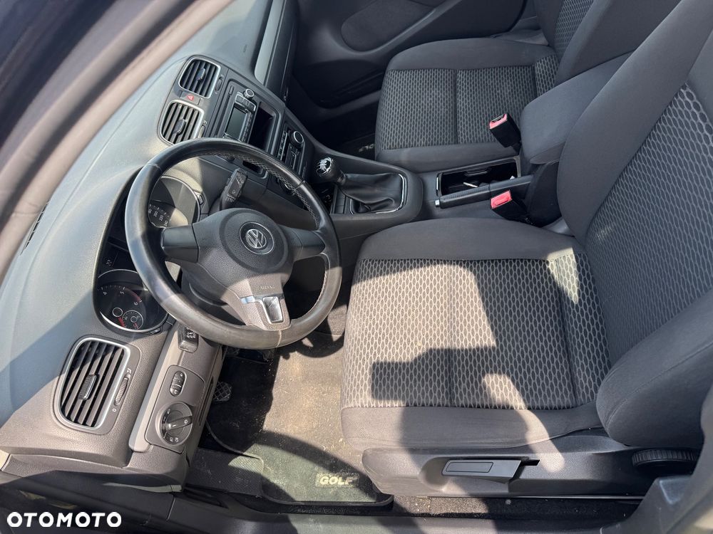 Volkswagen Golf 1.6 TDI DPF Trendline - 8