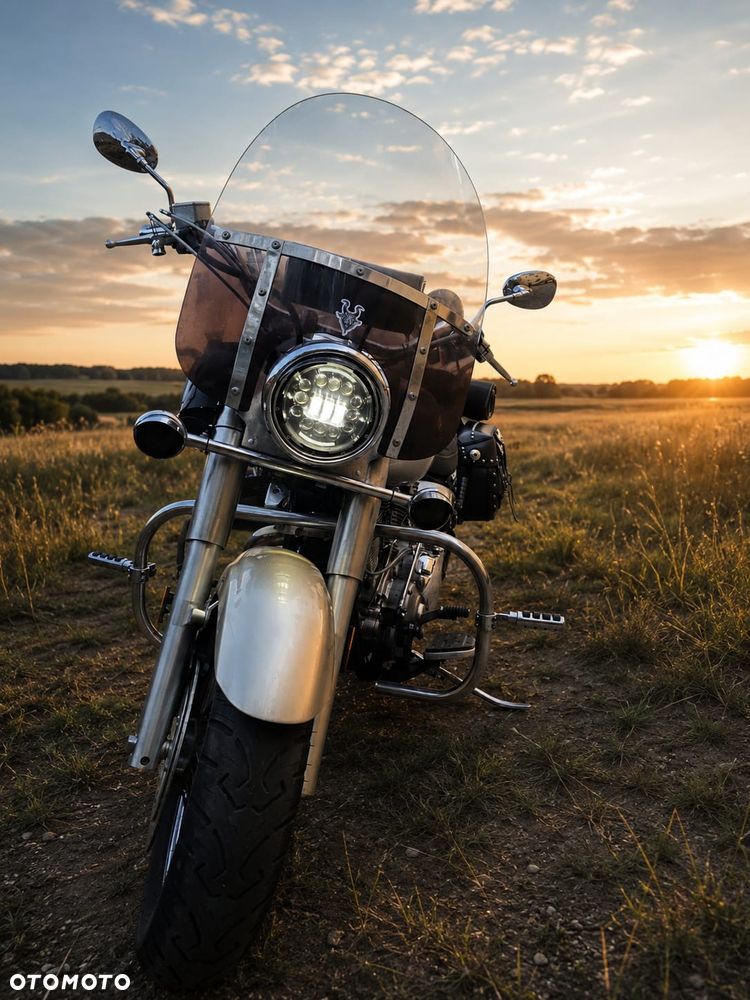 Yamaha Road Star - 2