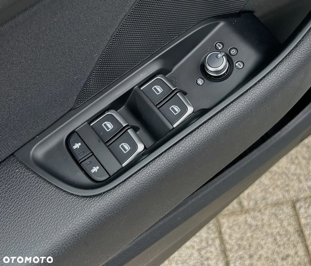 Audi A3 Limousine 1.4 TFSI CoD ultra Ambiente S tronic - 29