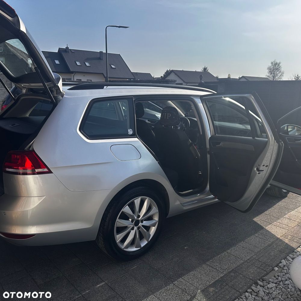 Volkswagen Golf - 35