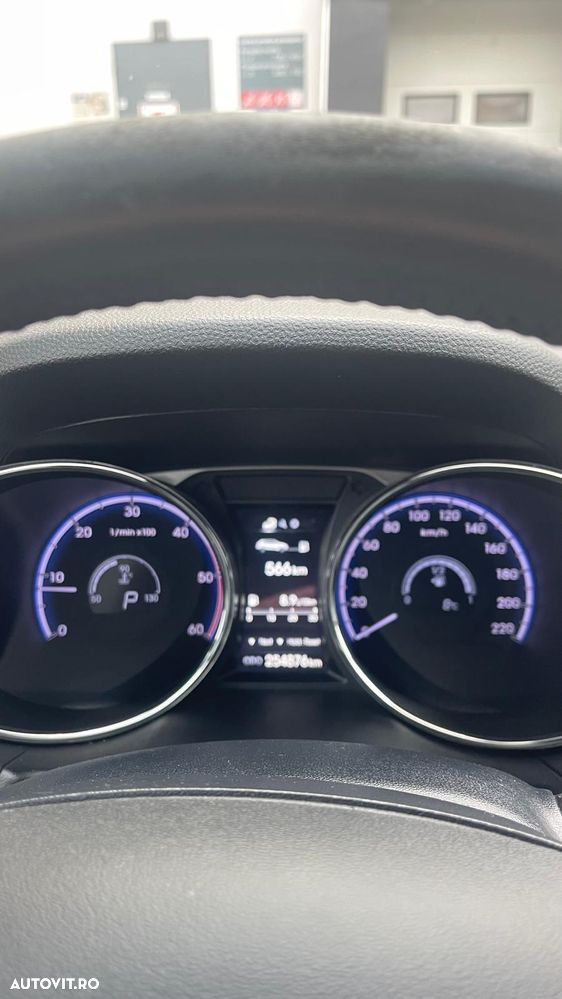 Hyundai ix35 2.0 CRDI 4WD Automatik Luxury - 6