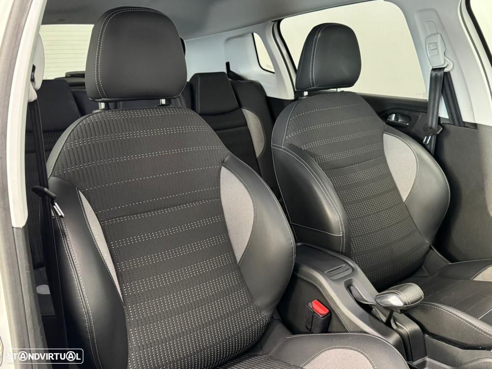 Peugeot 2008 - 21