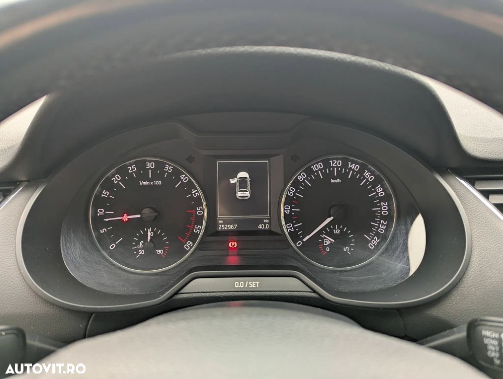 Skoda Octavia Combi 2.0 TDI Green tec Elegance - 16