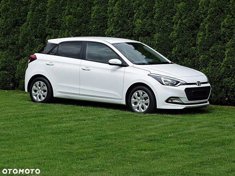 Hyundai i20 1.2 Pure - 17