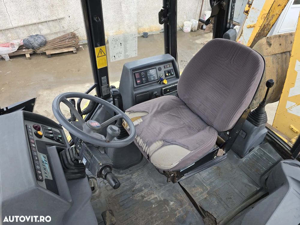 FAI Komatsu 898 - 4