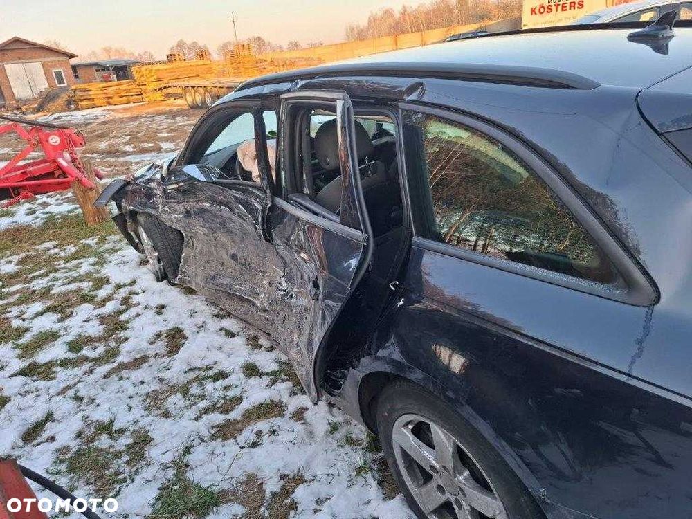 Audi A4 Avant - 4