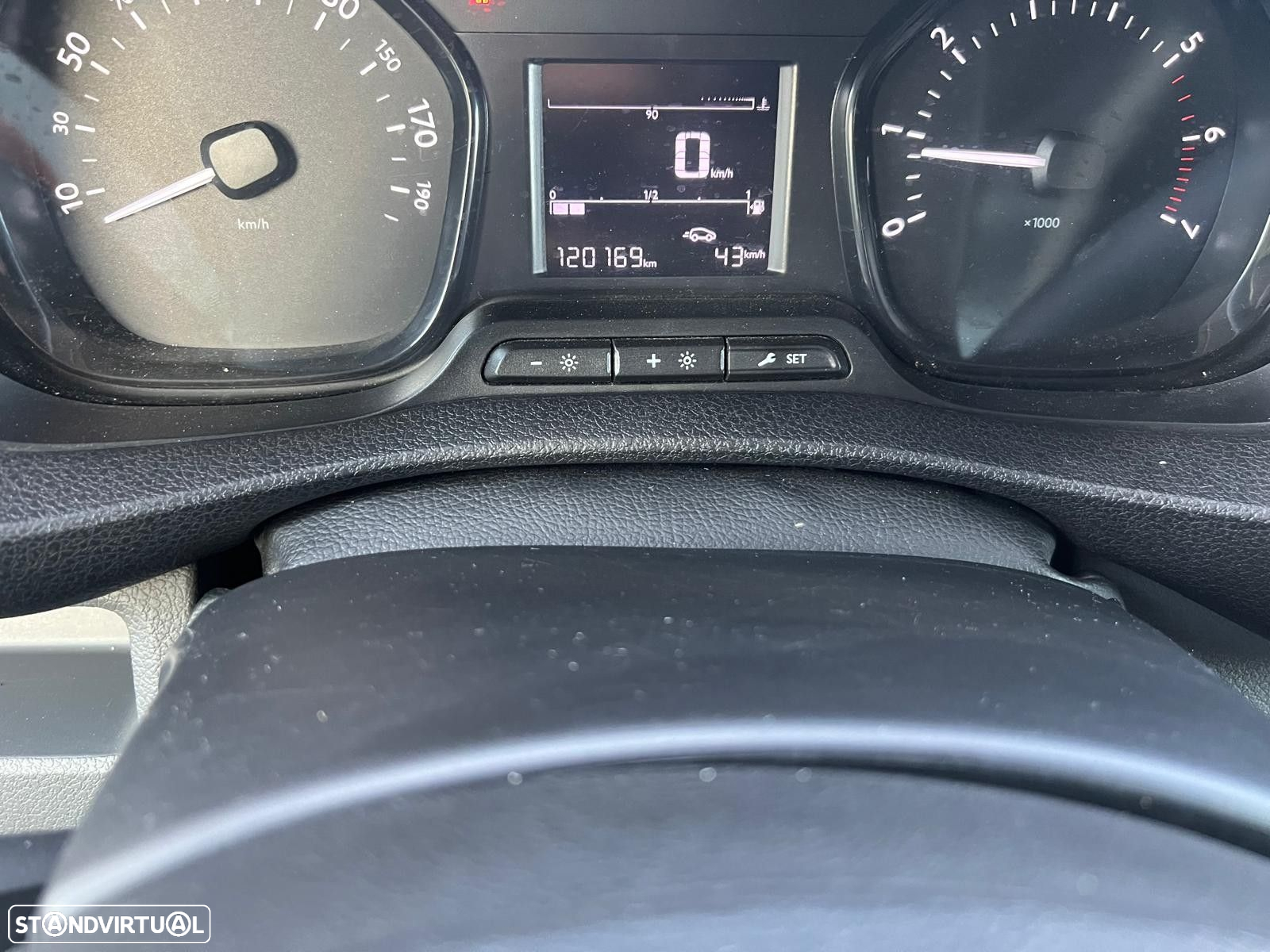 Peugeot Expert Outro - 10
