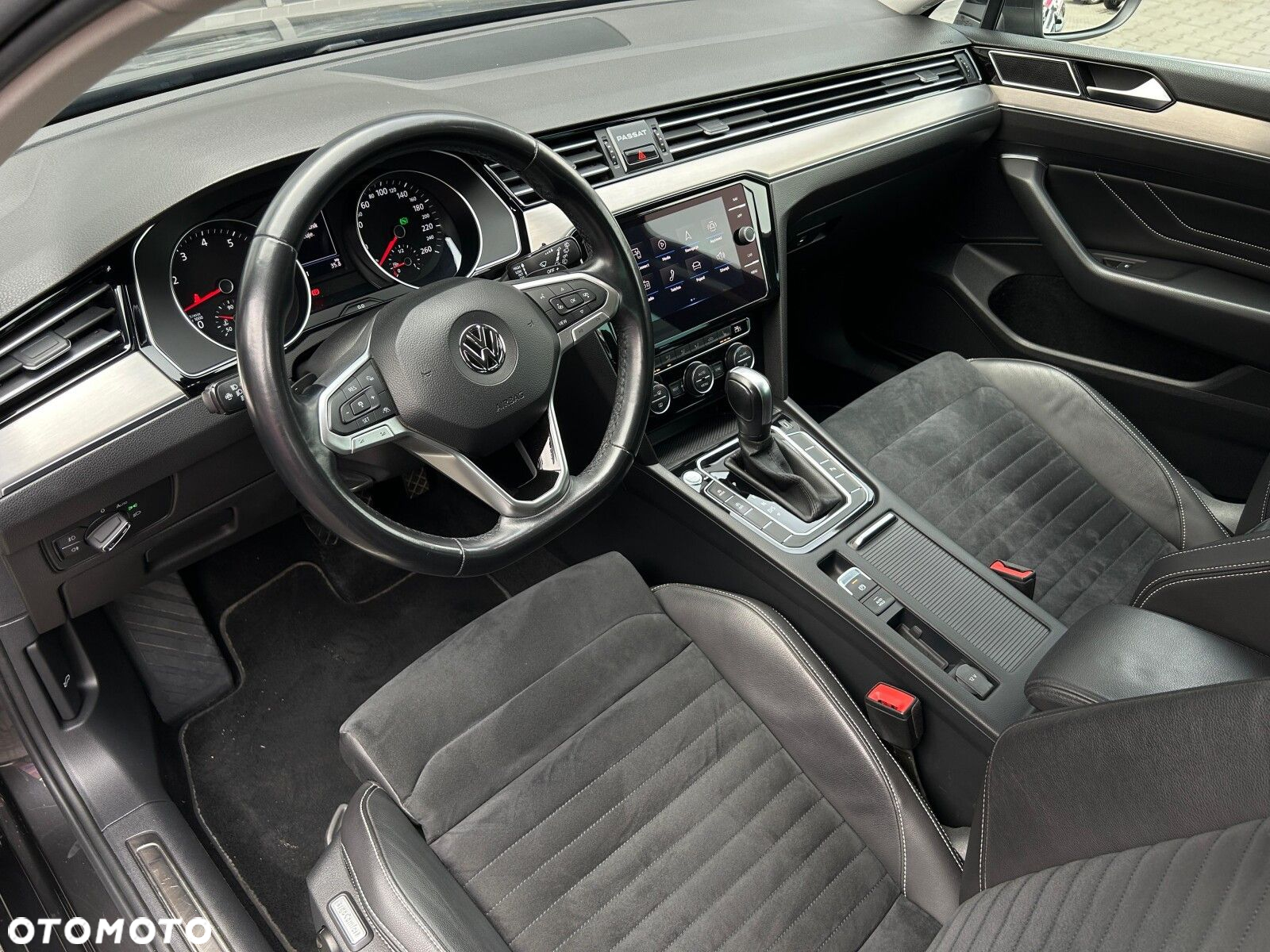 Volkswagen Passat 2.0 TSI Elegance DSG - 7
