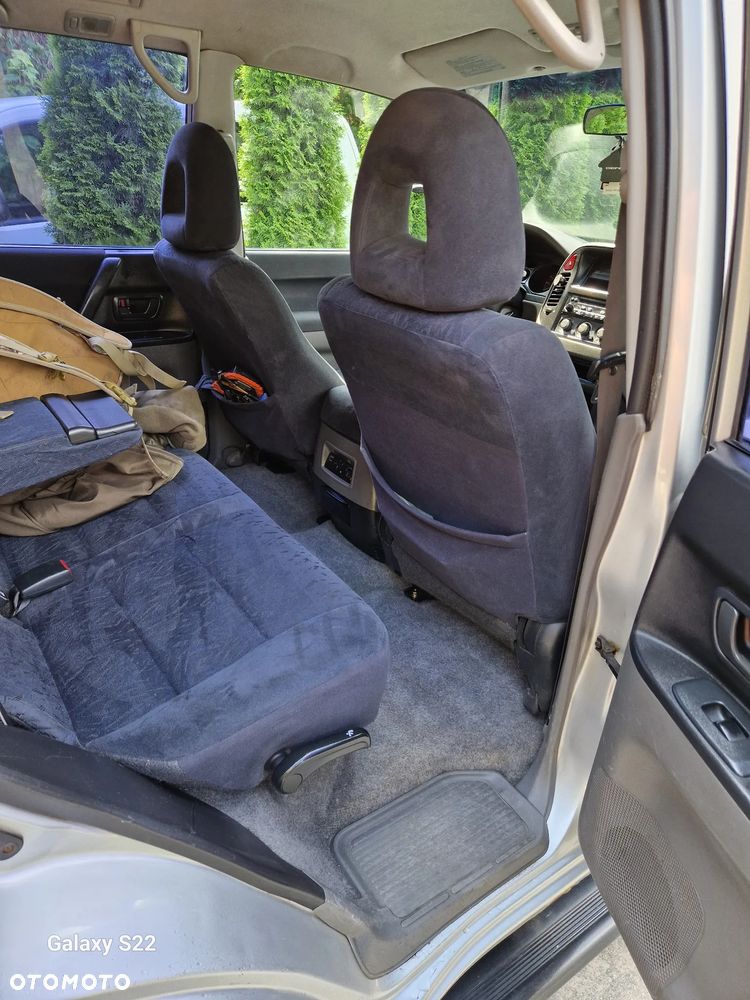 Mitsubishi Pajero - 8