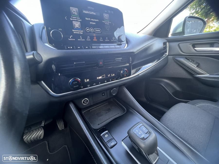 Nissan Qashqai 1.3 DIG-T N-Connecta Xtronic - 31