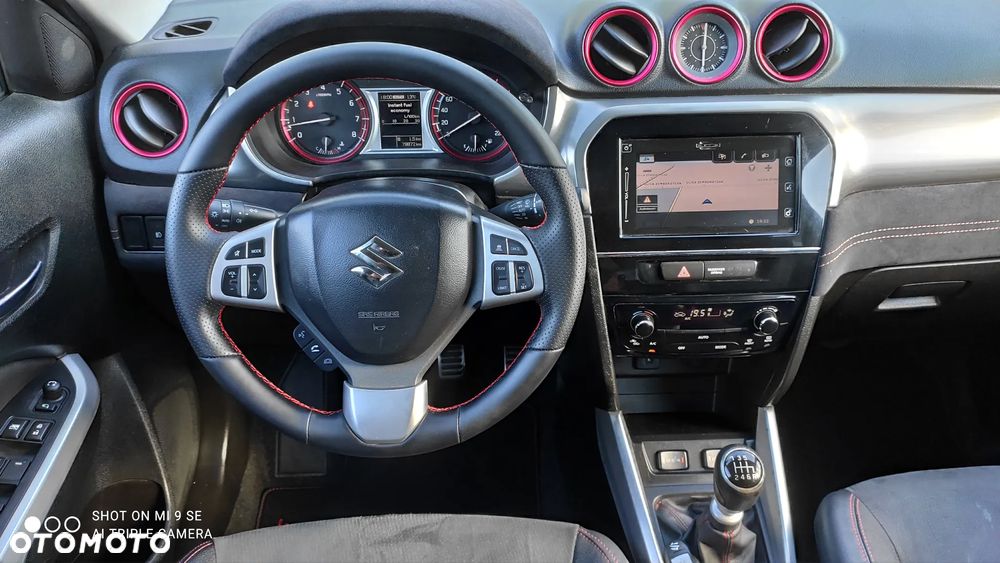 Suzuki Vitara 1.4 Boosterjet Premium 4WD - 22