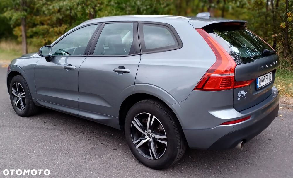 Volvo XC 60 T4 Momentum - 5