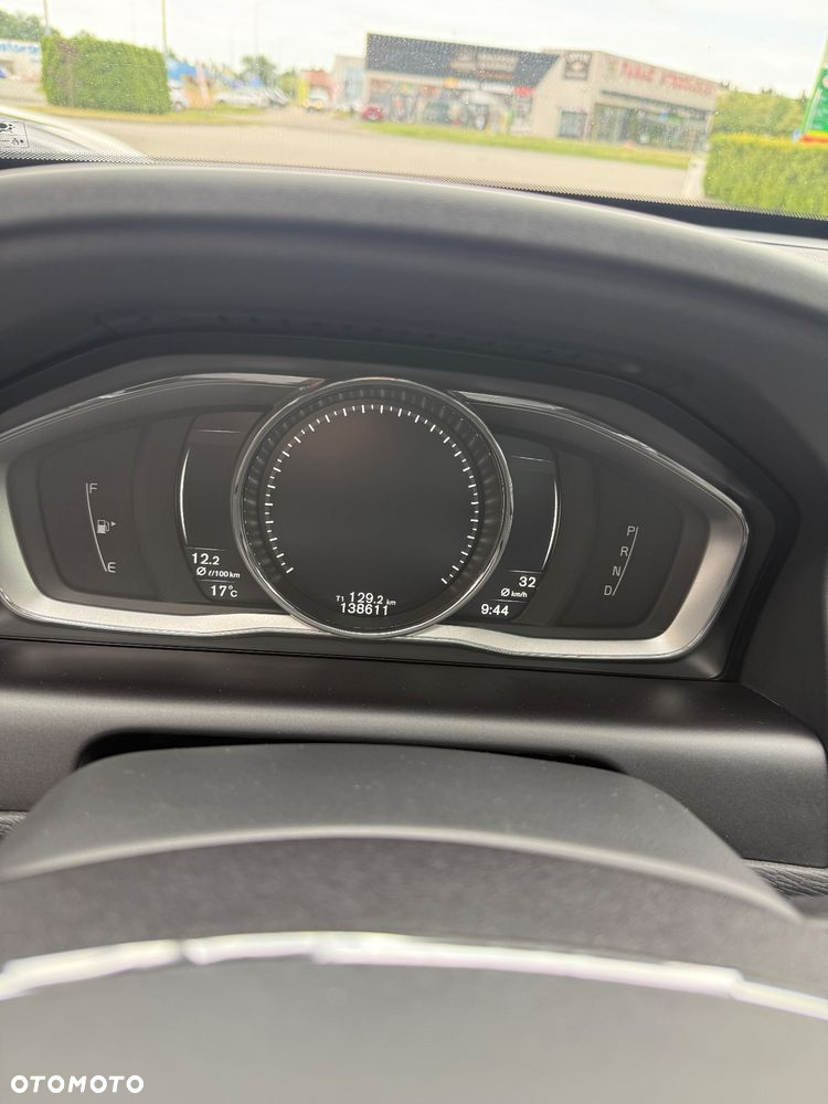 Volvo XC 60 D4 AWD Summum - 6