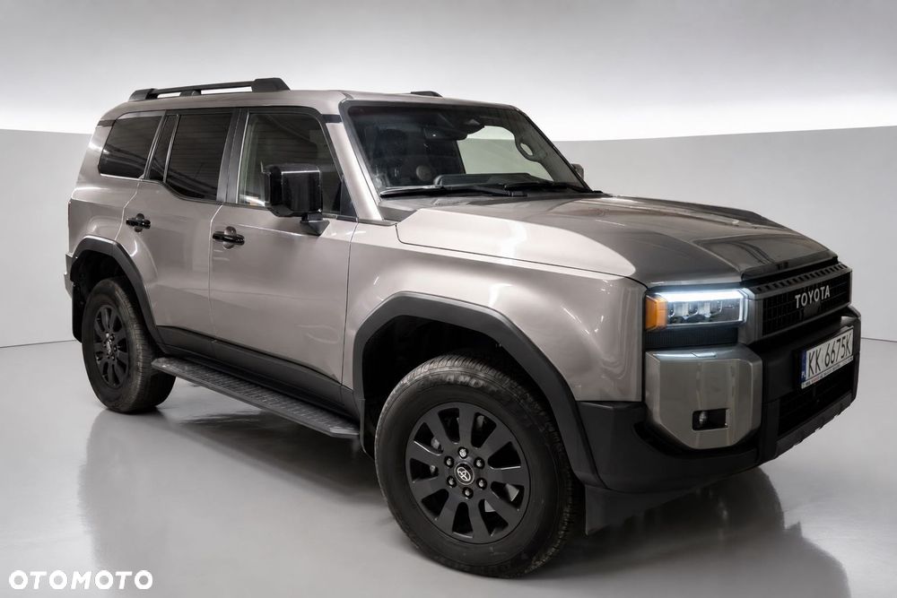 Toyota Land Cruiser - 4