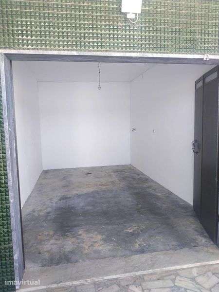 Arrenda-se Moradia T4   com garagem no Pinhal Novo - Grande imagem: 5/8
