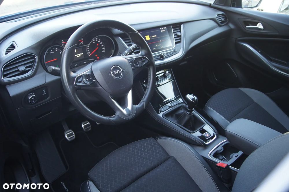 Opel Grandland X 1.2 Start/Stop INNOVATION - 24