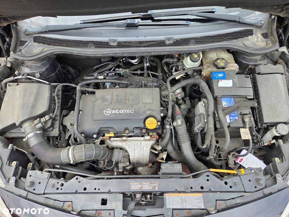 Opel Astra 1.4 Turbo Exklusiv - 12