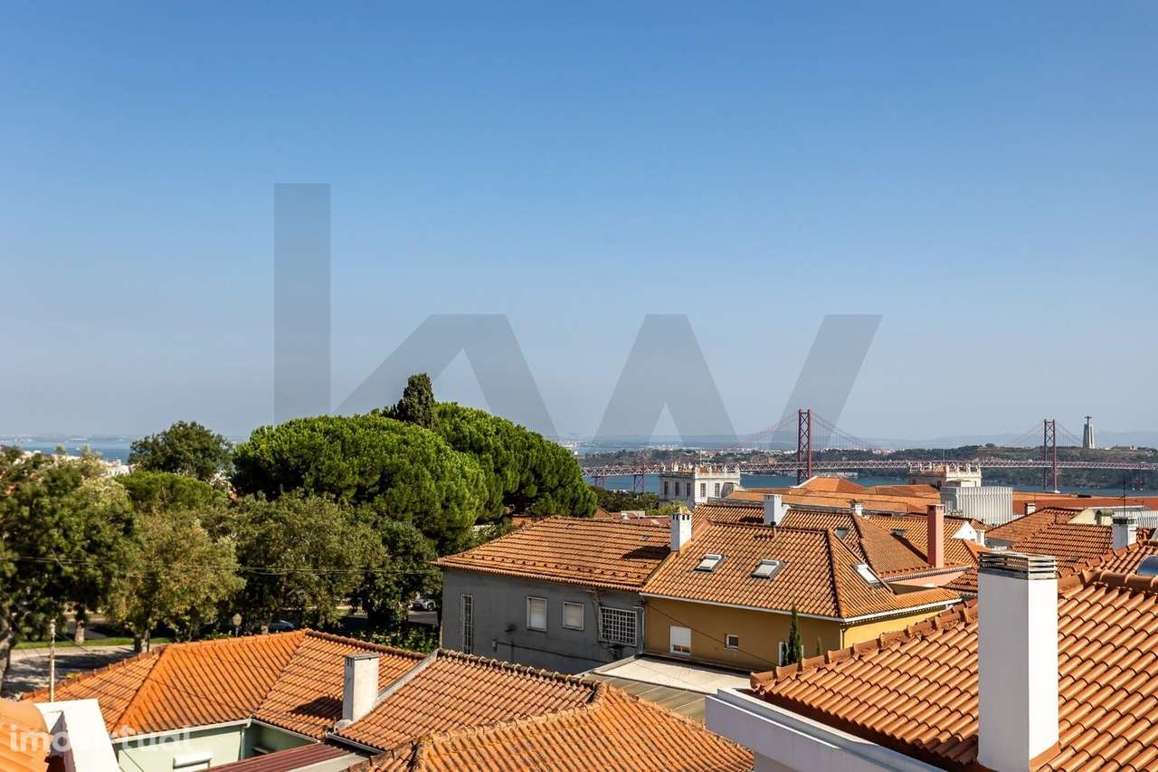 Moradia Nova T4 | Piscina, Jardim e Garagem | Luxo na Ajuda - Grande imagem: 4/6