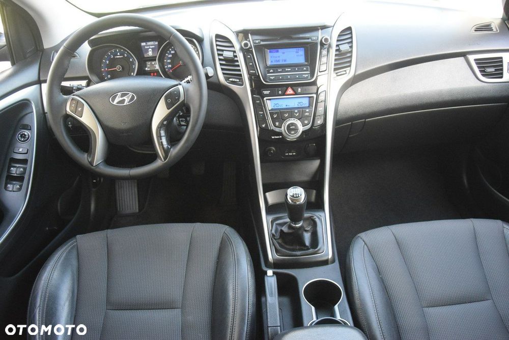 Hyundai i30 1.4 Premium - 19