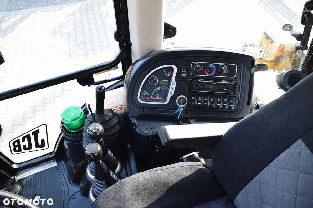 JCB 3CX Sitemaster TURBO 4x4 - 16