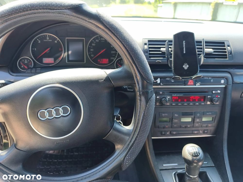 Audi A4 Avant - 12