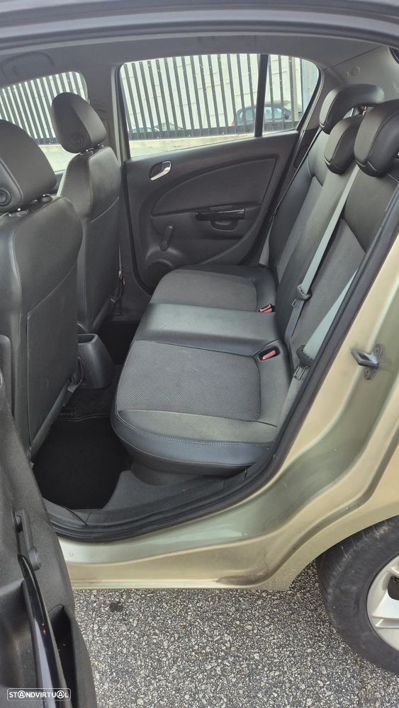 Opel Corsa 1.2 Cosmo - 7