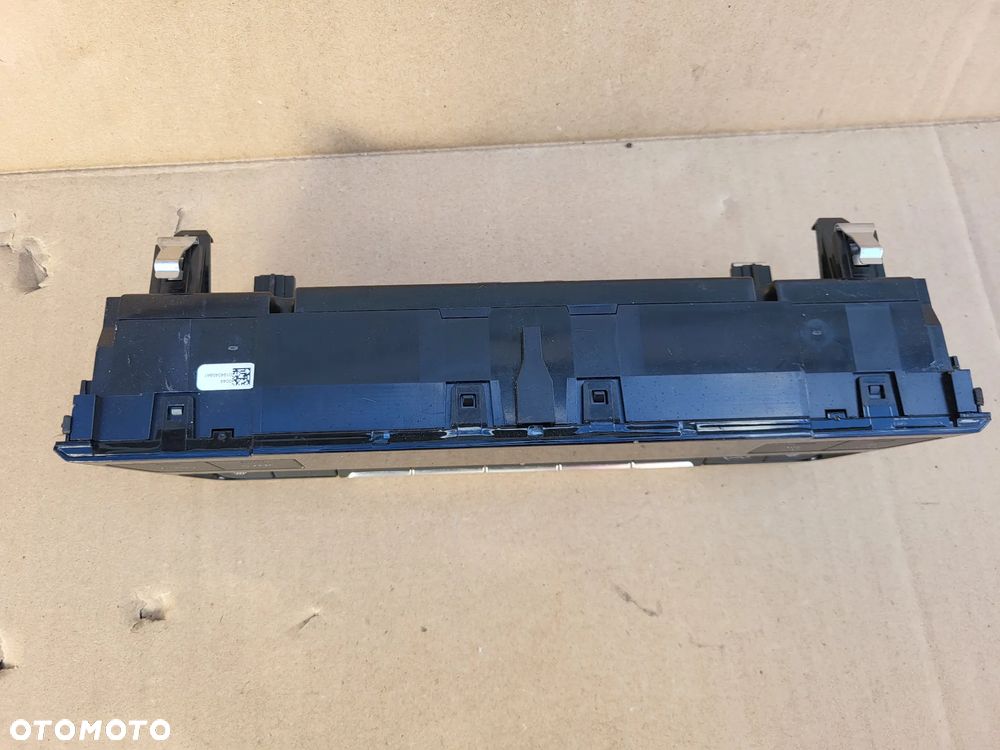 PANEL KLIMATYZACJI AUDI A3 8Y0820043A - 5