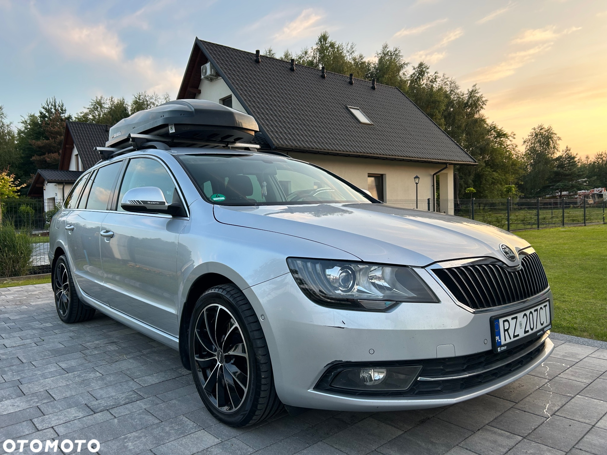 Skoda Superb 2.0 TDI Ambition DSG - 11