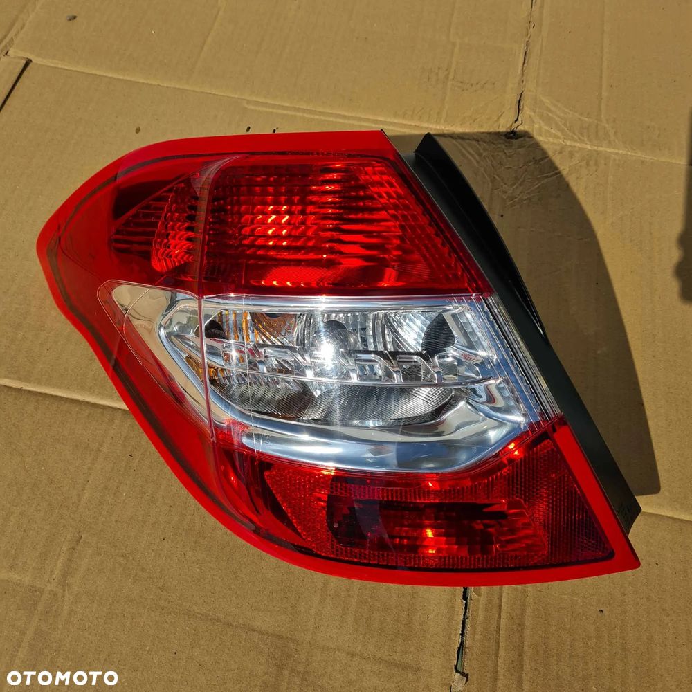 CITROEN C4 B7 II LAMPA TYLNA LEWA NAROŻNA - 2