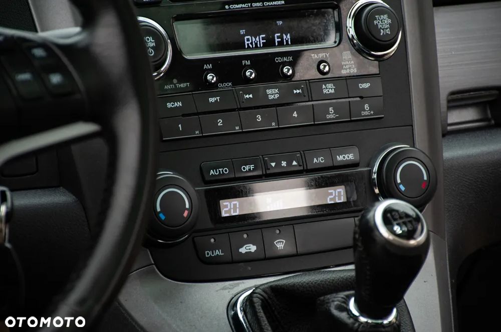 Honda CR-V 2.0i Executive - 31